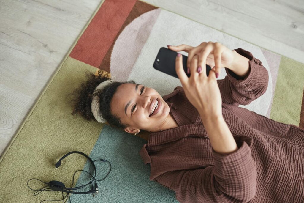 Relaciones a distancia y nuevas tecnologías